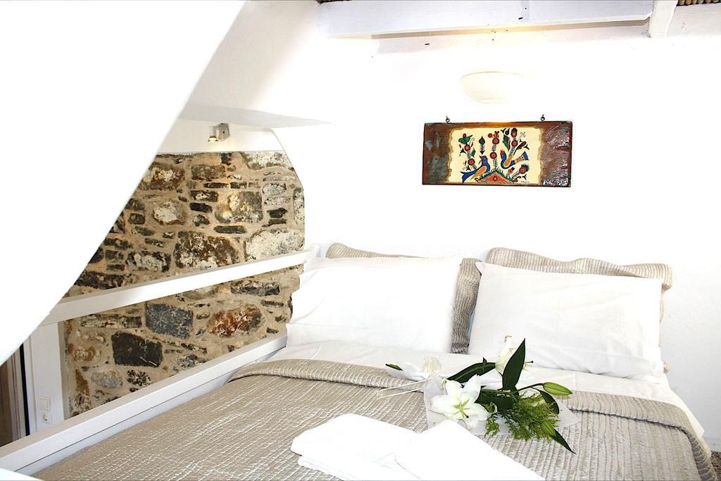 Mariakis Luxury Studios Astypalaia Quarto foto
