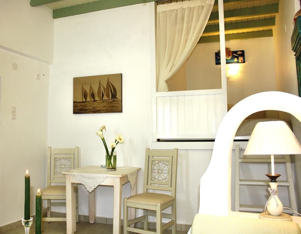 Mariakis Luxury Studios Astypalaia Quarto foto